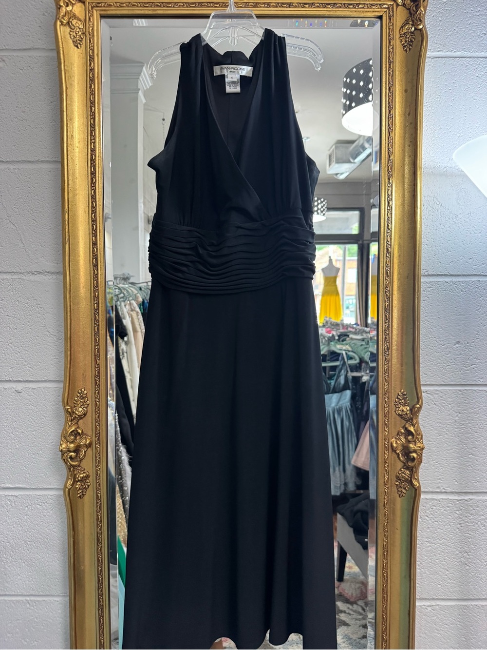 Evan Picone Black Sleeveless V-Neck Maxi Dress with Ruched Waist